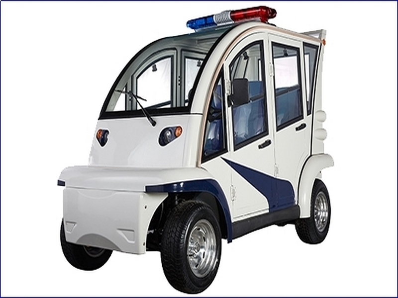 4座封闭式警用（yòng）巡（xún）逻车